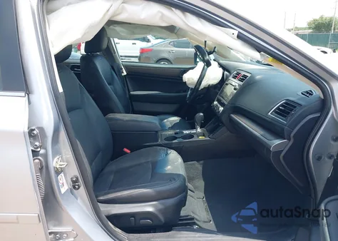 2016 Subaru Legacy 2.5I Limited z USA, uszkodzony, nr VIN 4S3BNBN67G3060370